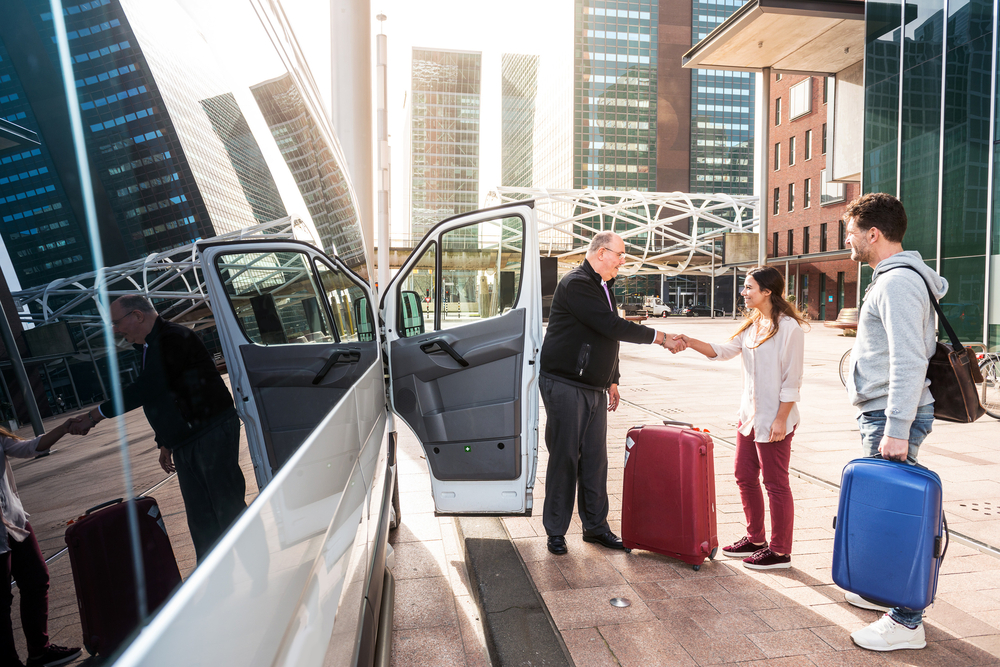 Luggage Pickup & Drop Off services Dubai